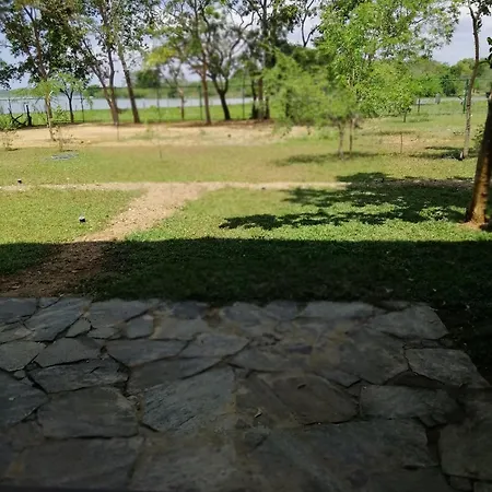 Breezy Lake Tissamaharama Exterior photo
