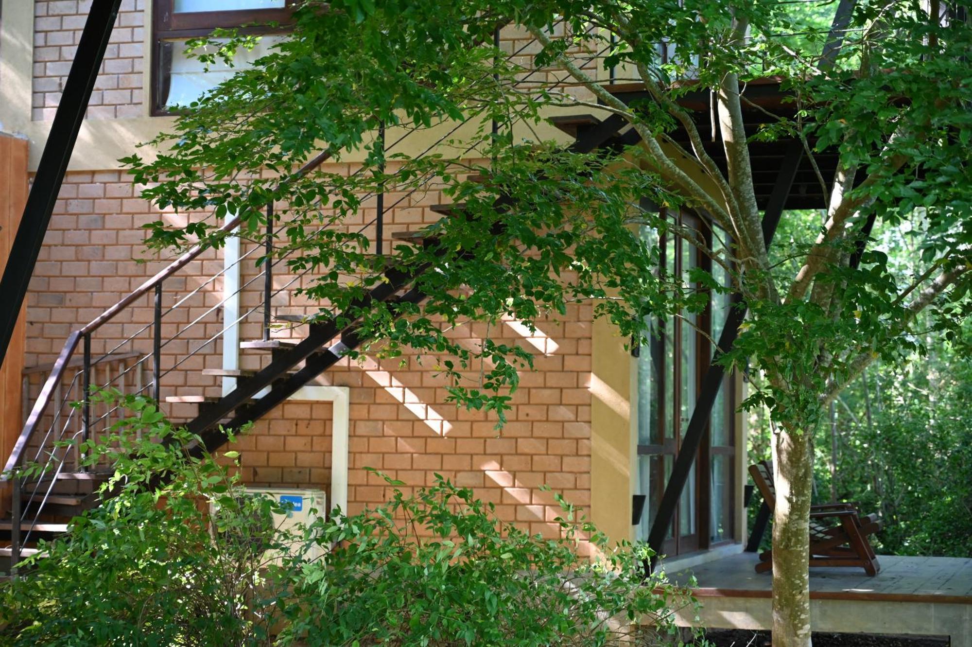 Chalet Breezy Tissamaharama